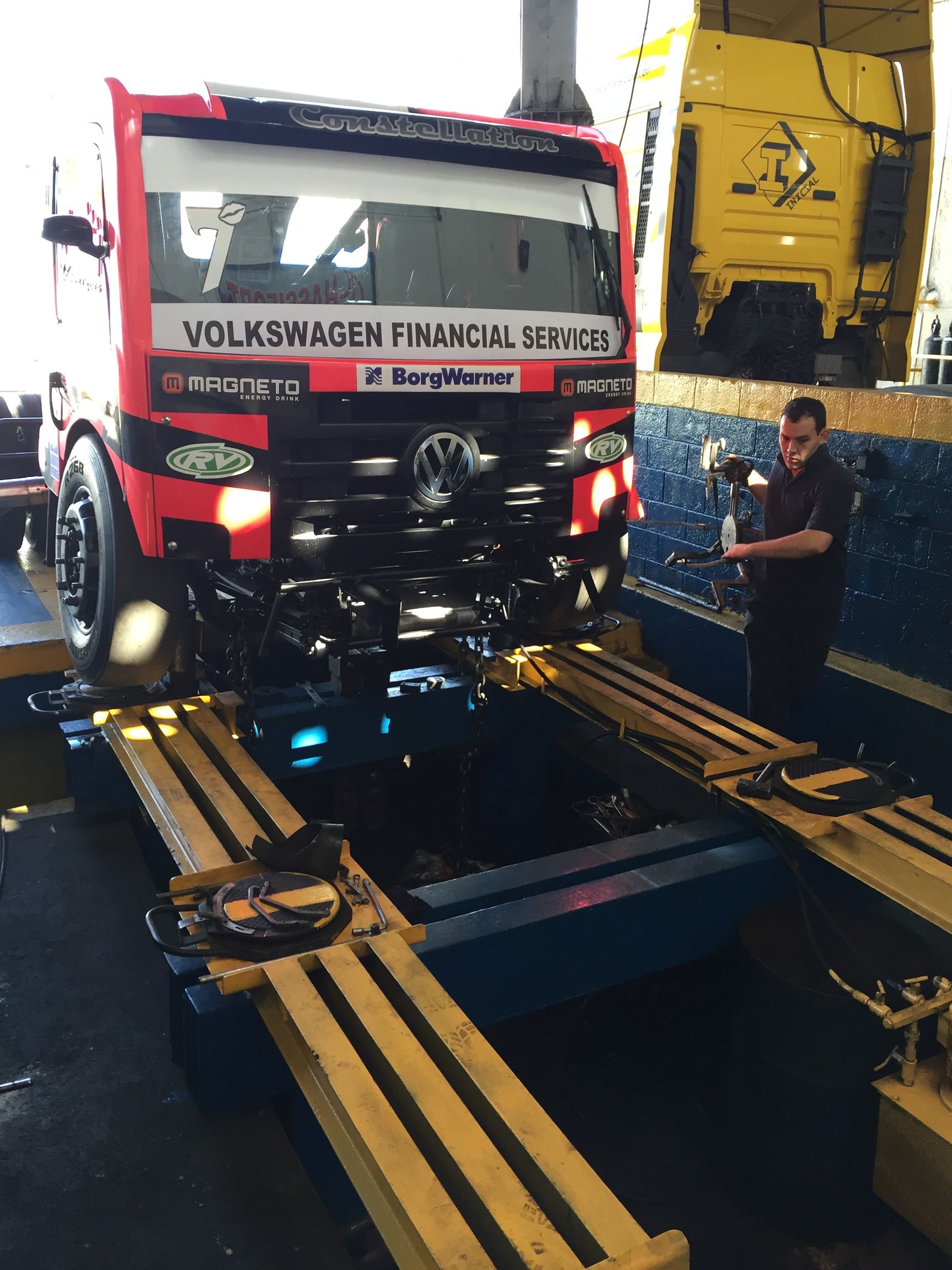 Alinhamento de Chassi de Carreta