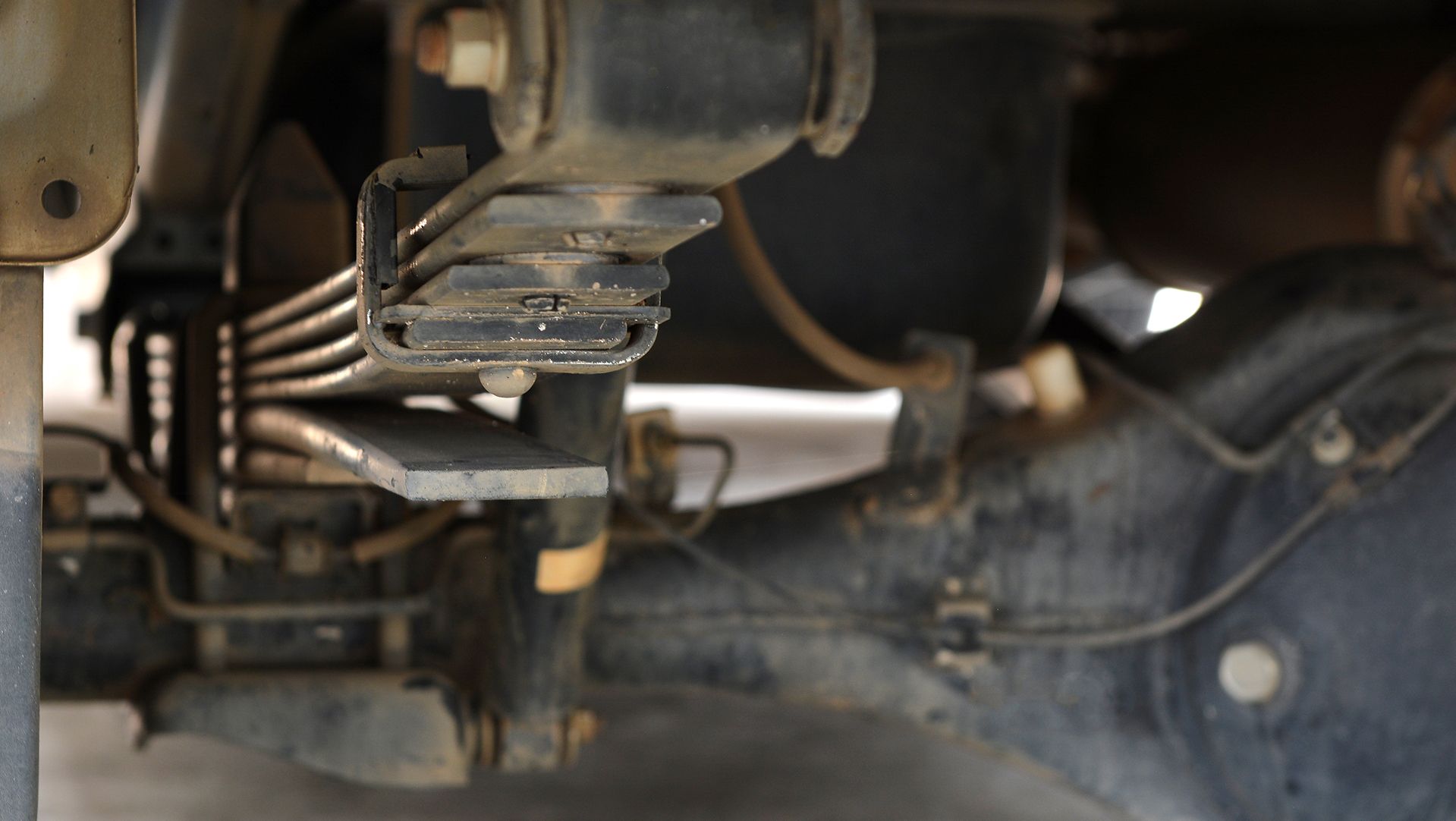 Sobre suspensão e molas de caminhões